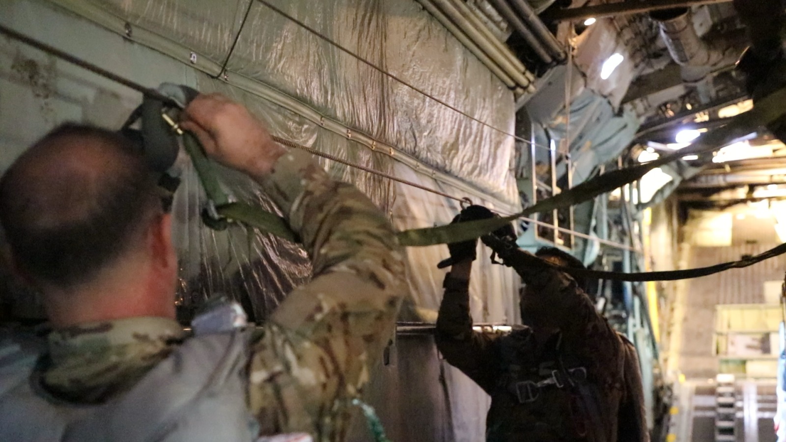 Madar Al-Saa Images 0.044297161975008326