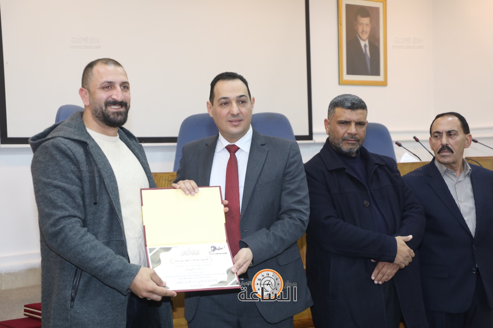 Madar Al-Saa Images 0.6302911325913361