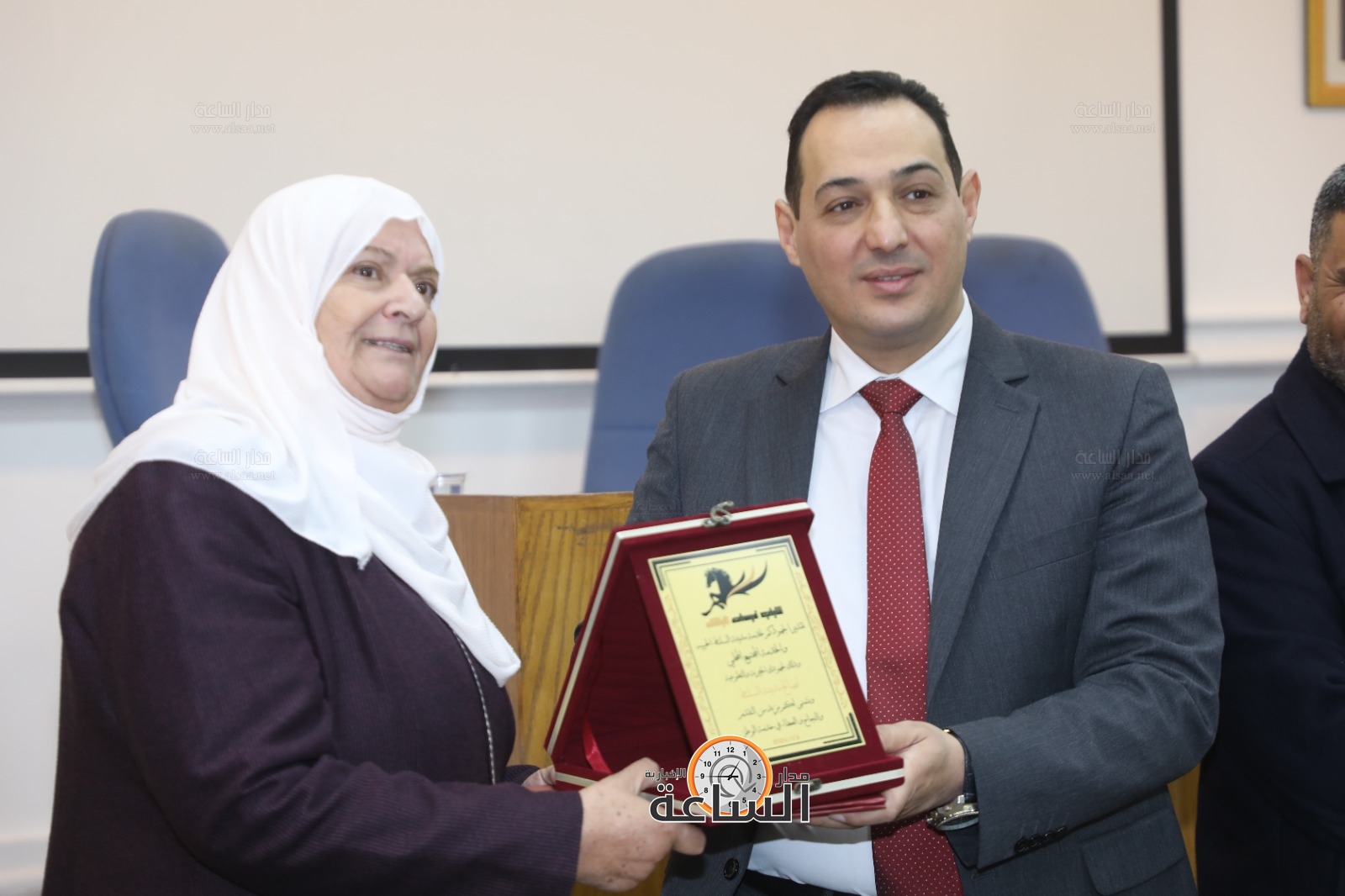 Madar Al-Saa Images 0.39905411822586867