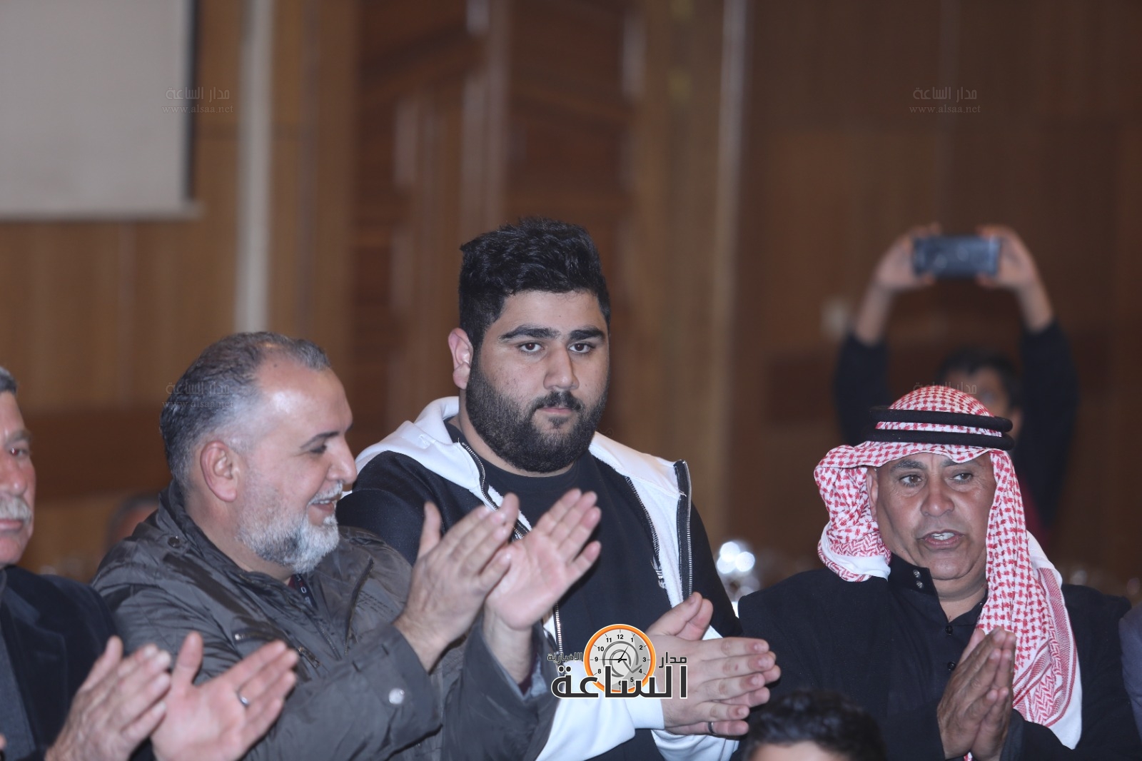 Madar Al-Saa Images 0.036083518356959