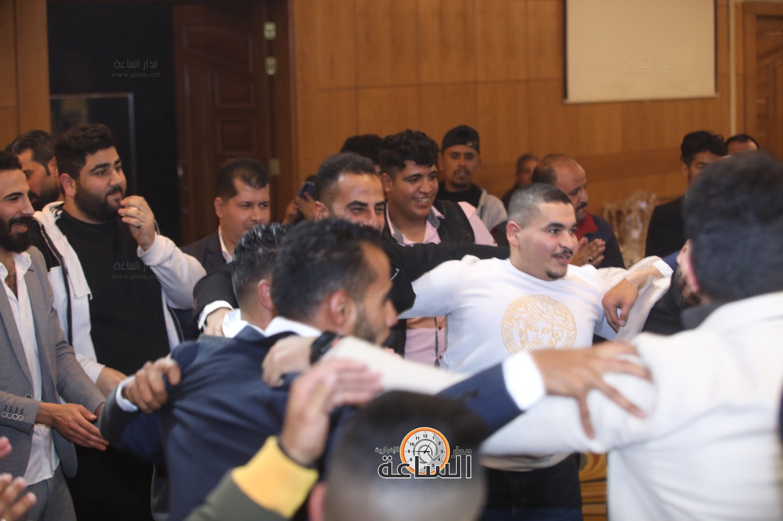 Madar Al-Saa Images 0.2517478157087061