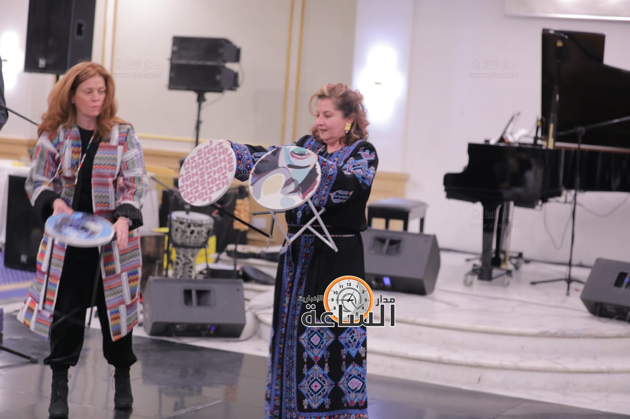 Madar Al-Saa Images 0.49457546286558585