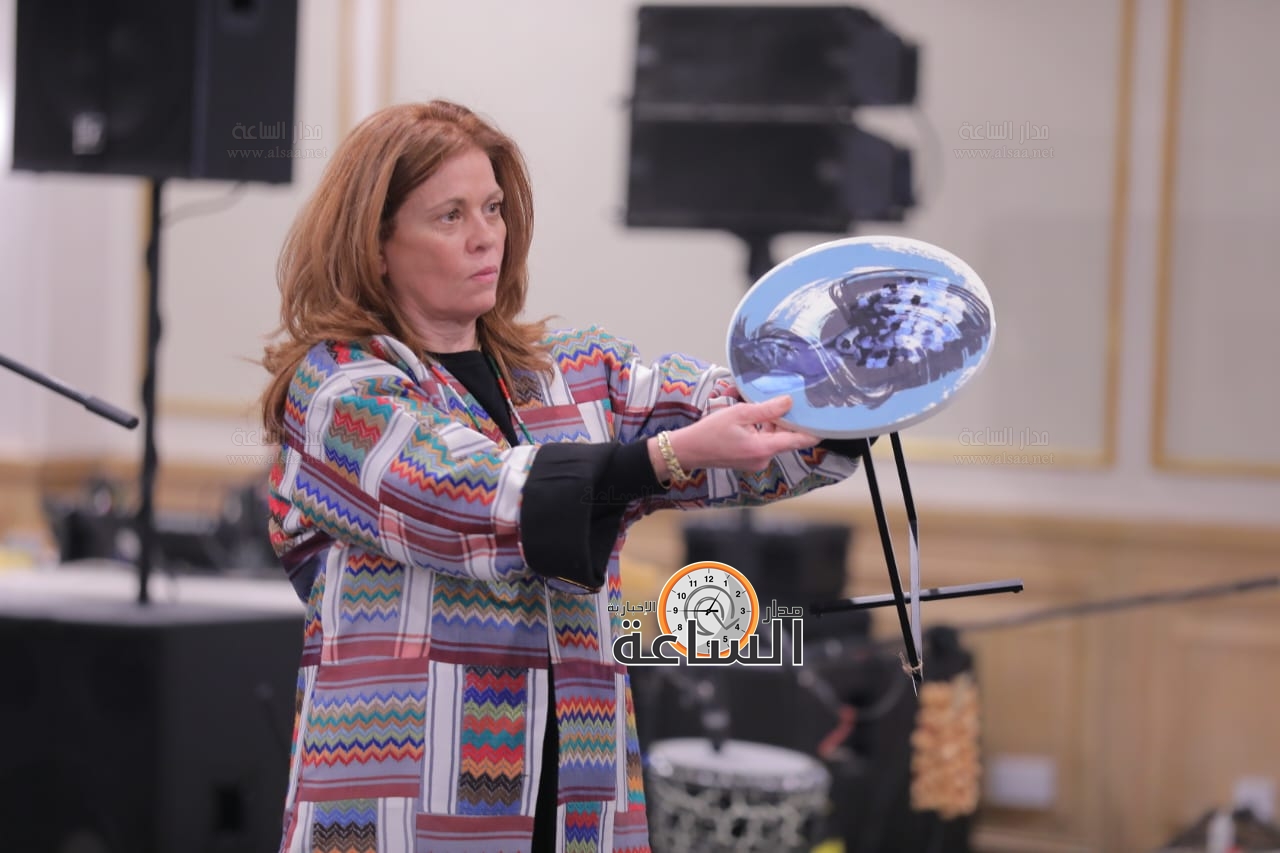 Madar Al-Saa Images 0.5626822435182162