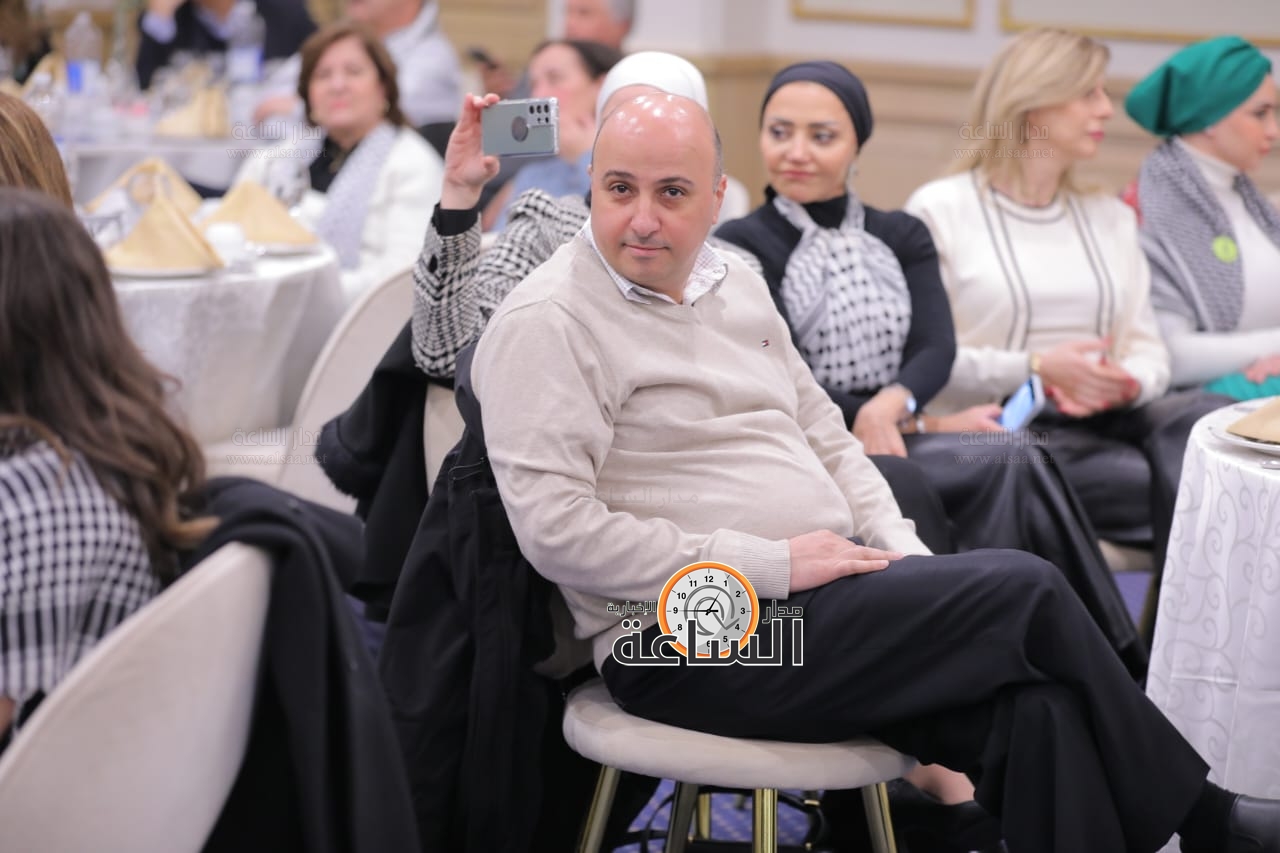 Madar Al-Saa Images 0.11763930965024749