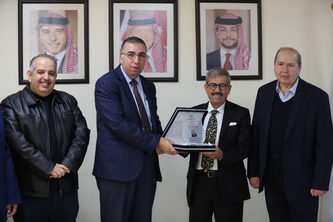 Madar Al-Saa Images 0.4590725858929108