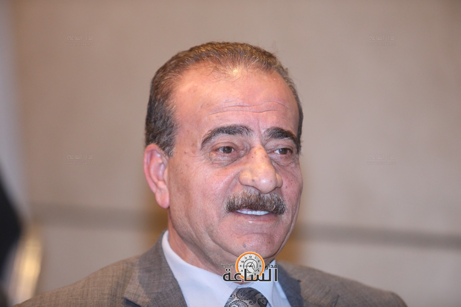 Madar Al-Saa Images 0.9363536688956853