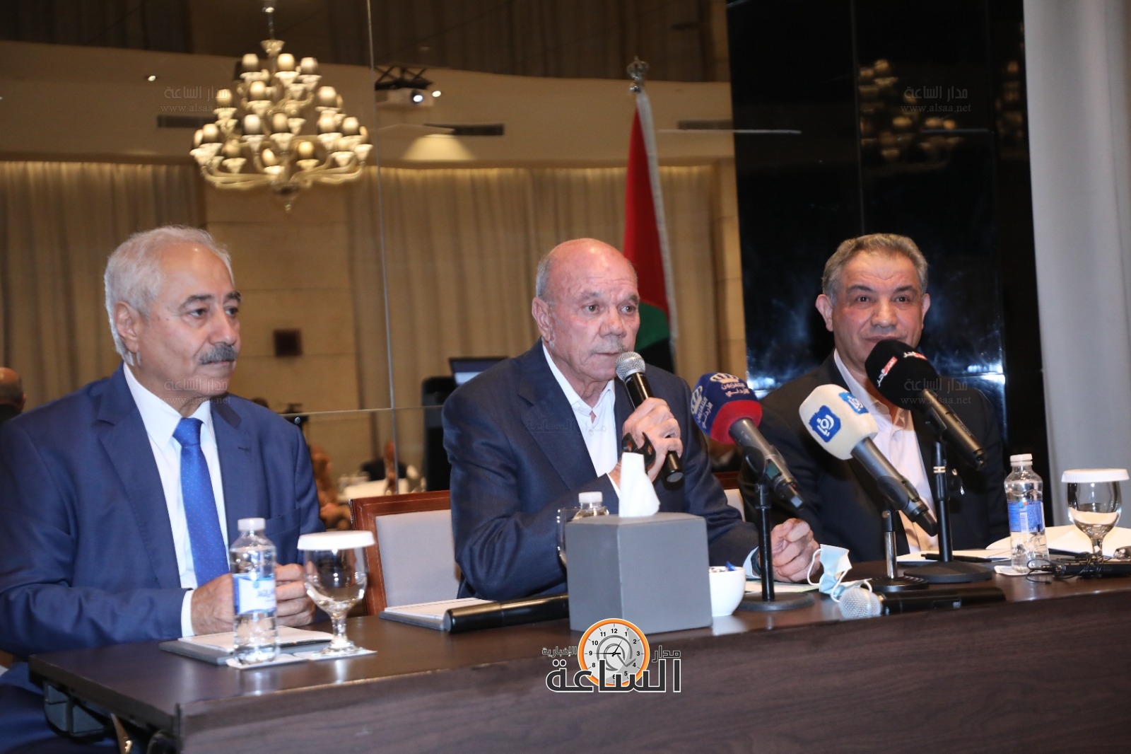 Madar Al-Saa Images 0.07234019855025497