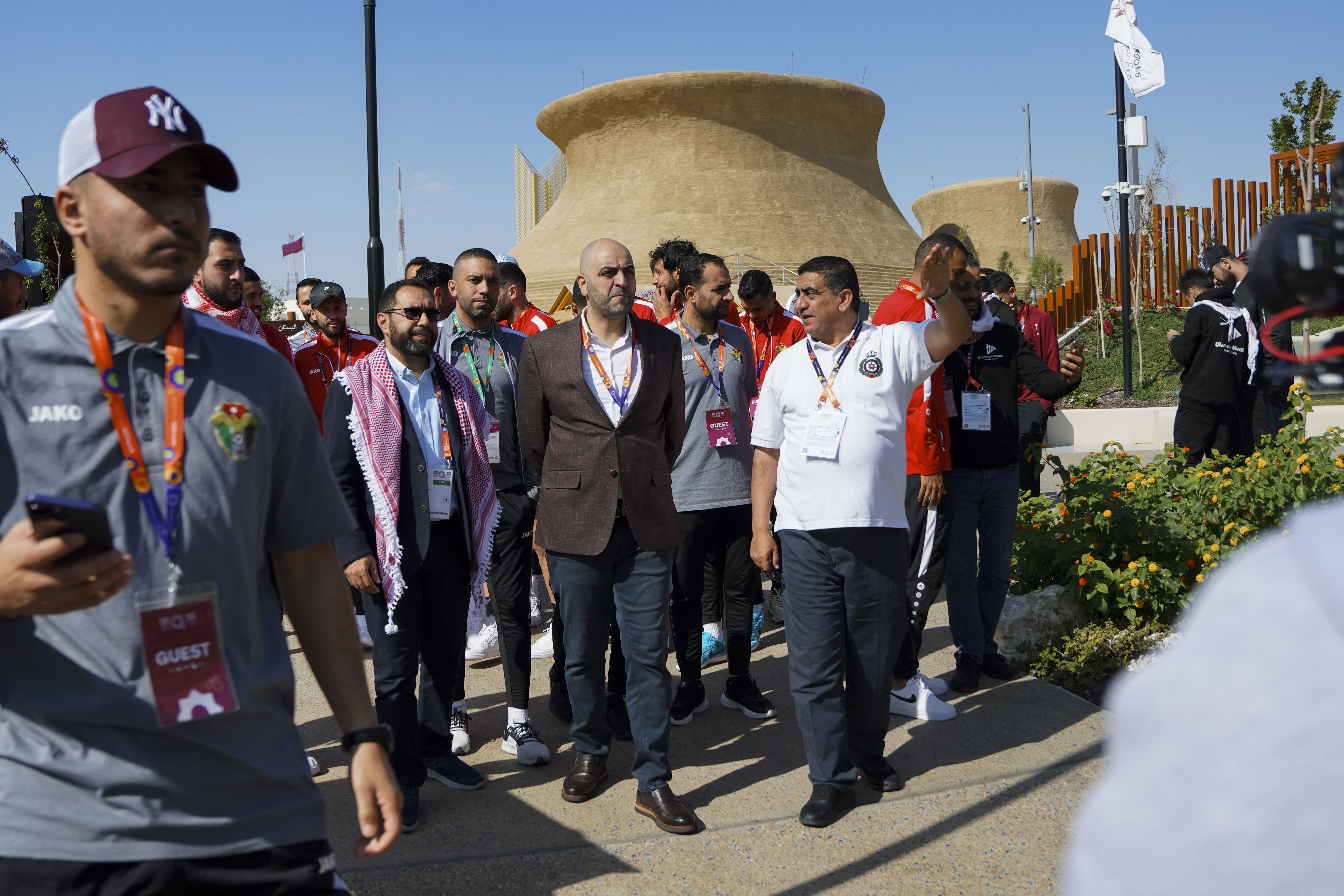 Madar Al-Saa Images 0.6122903671295914