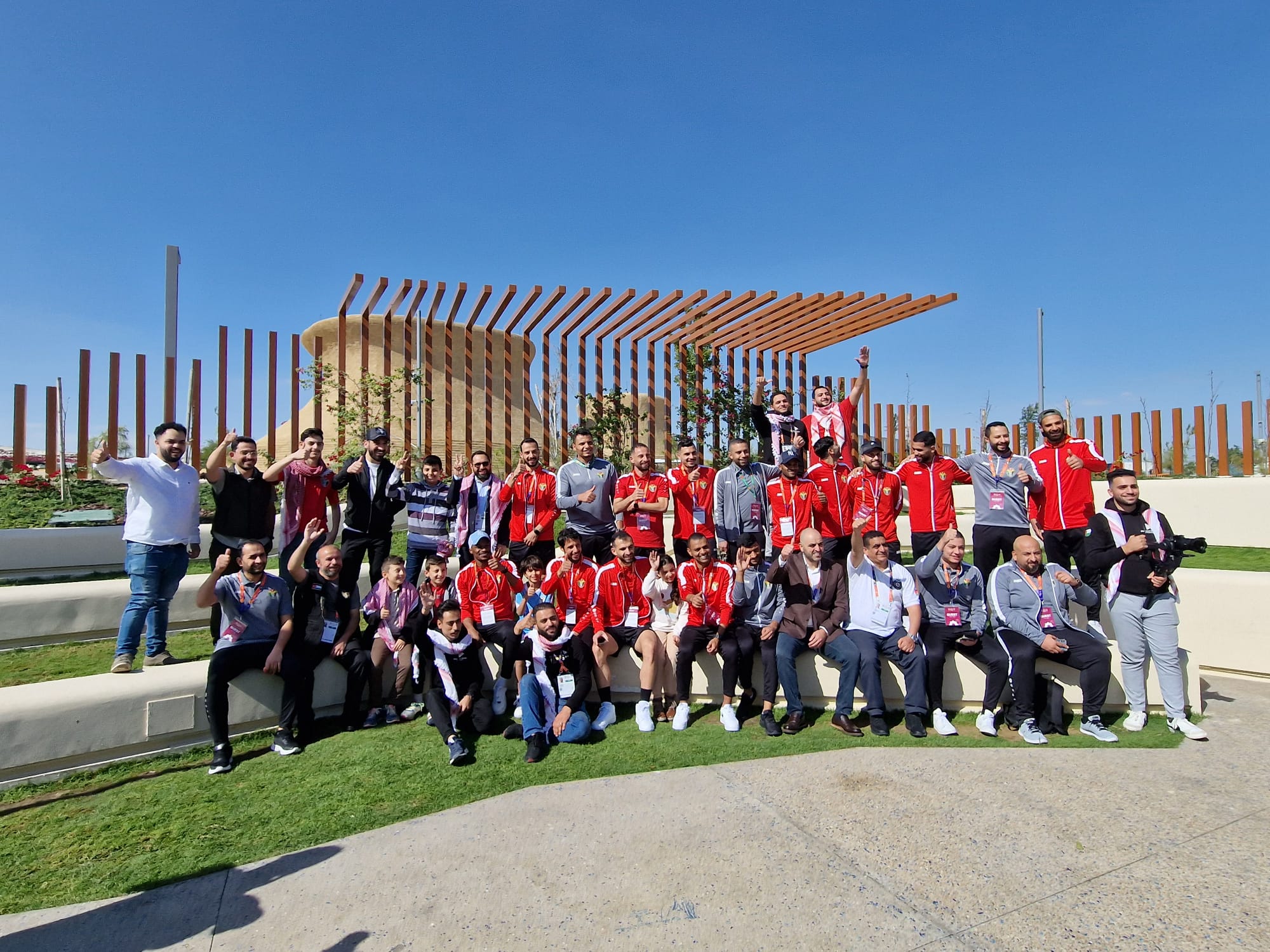 Madar Al-Saa Images 0.772435548388696