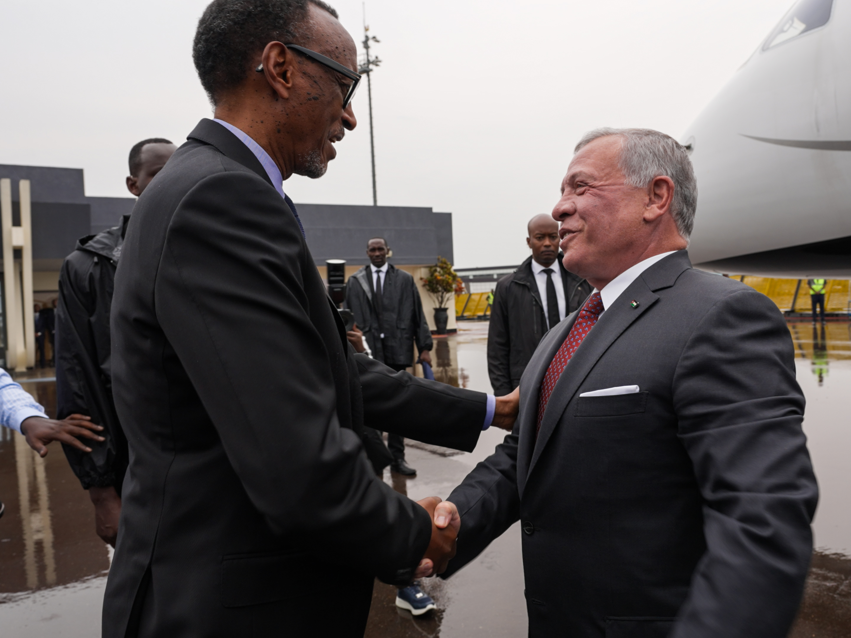 Madar Al-Saa Images 0.9482980430333179