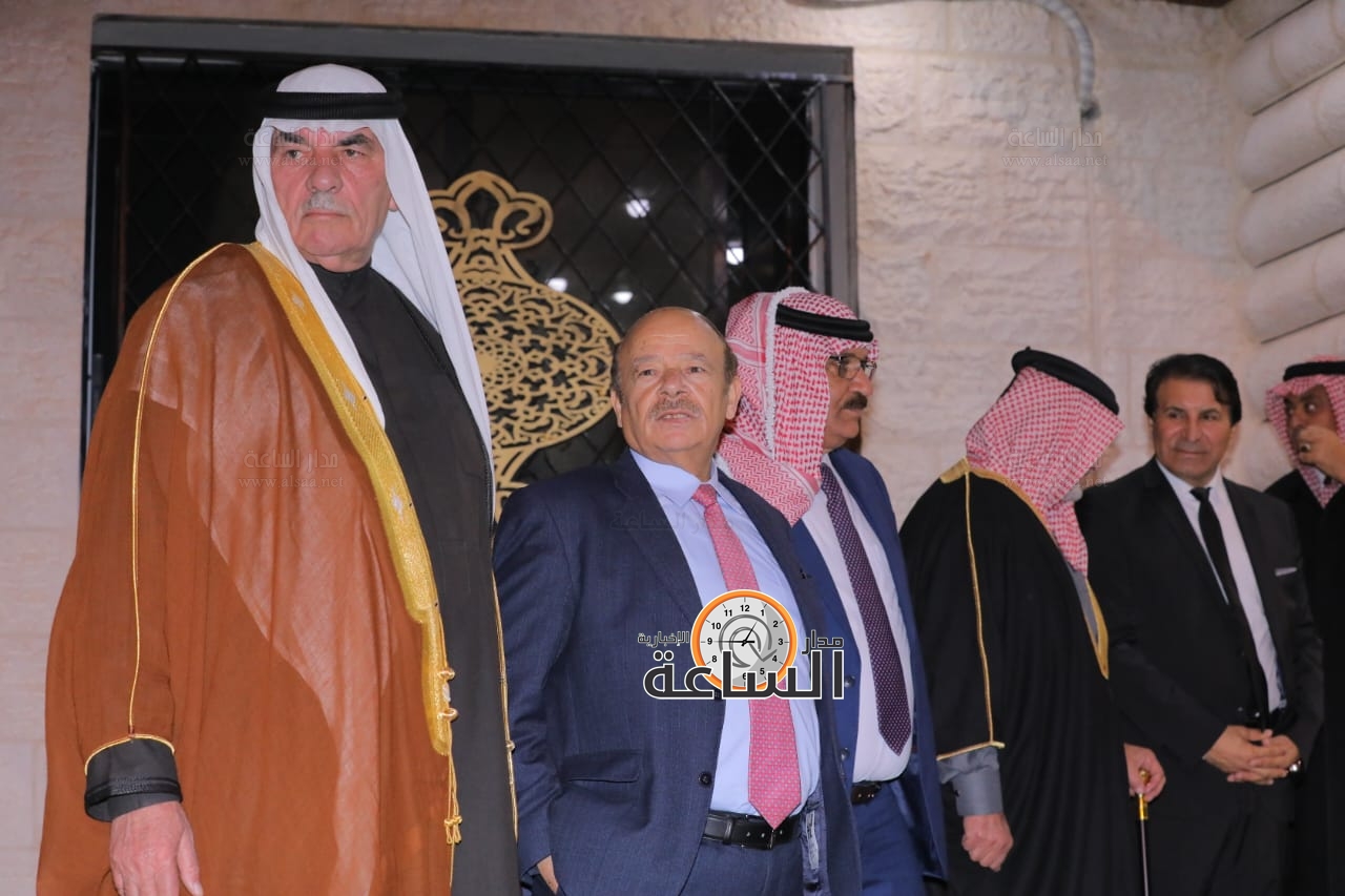 Madar Al-Saa Images 0.52434099211434