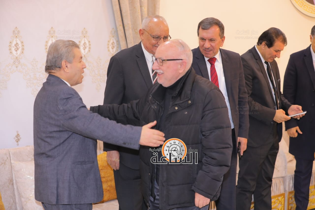 Madar Al-Saa Images 0.7087005533761712