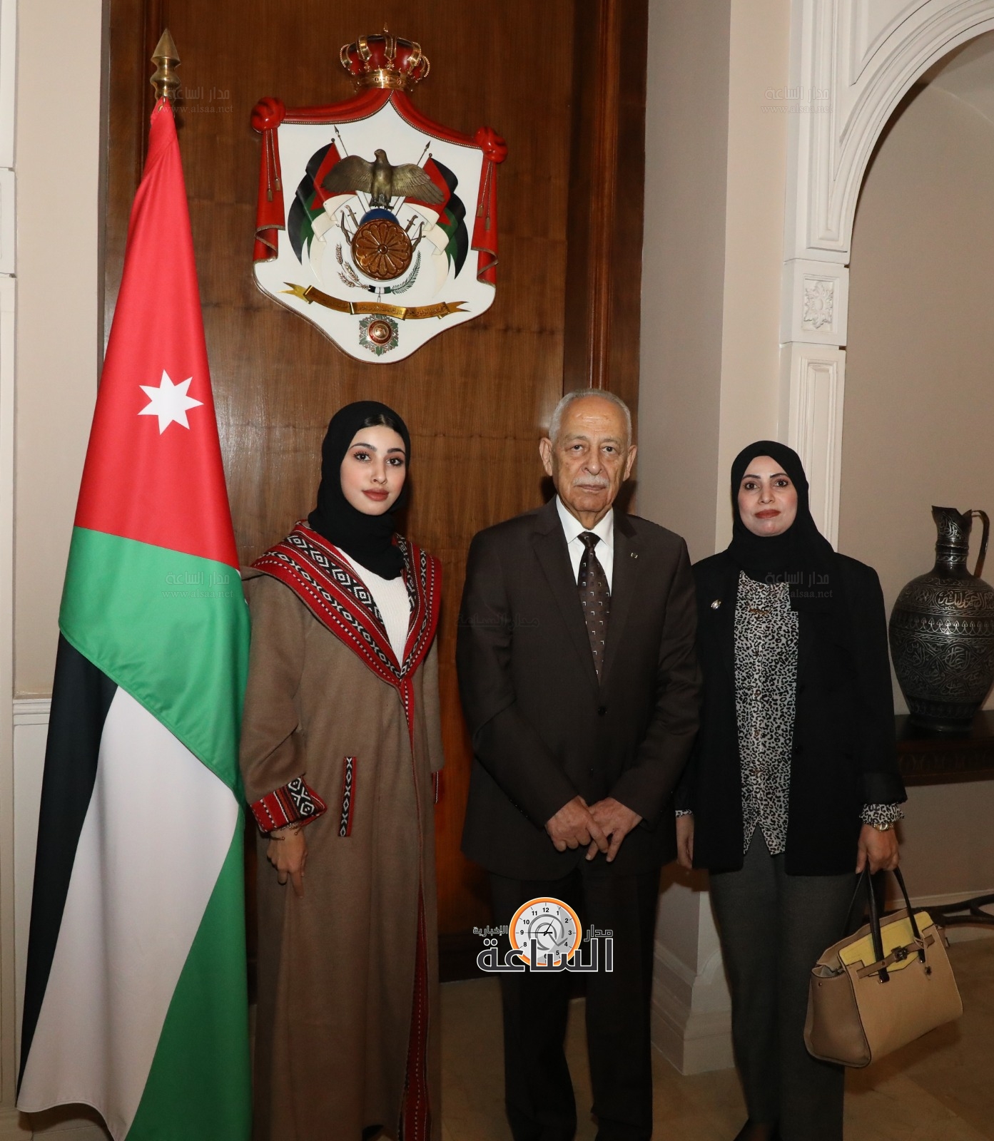 Madar Al-Saa Images 0.22425751663739835