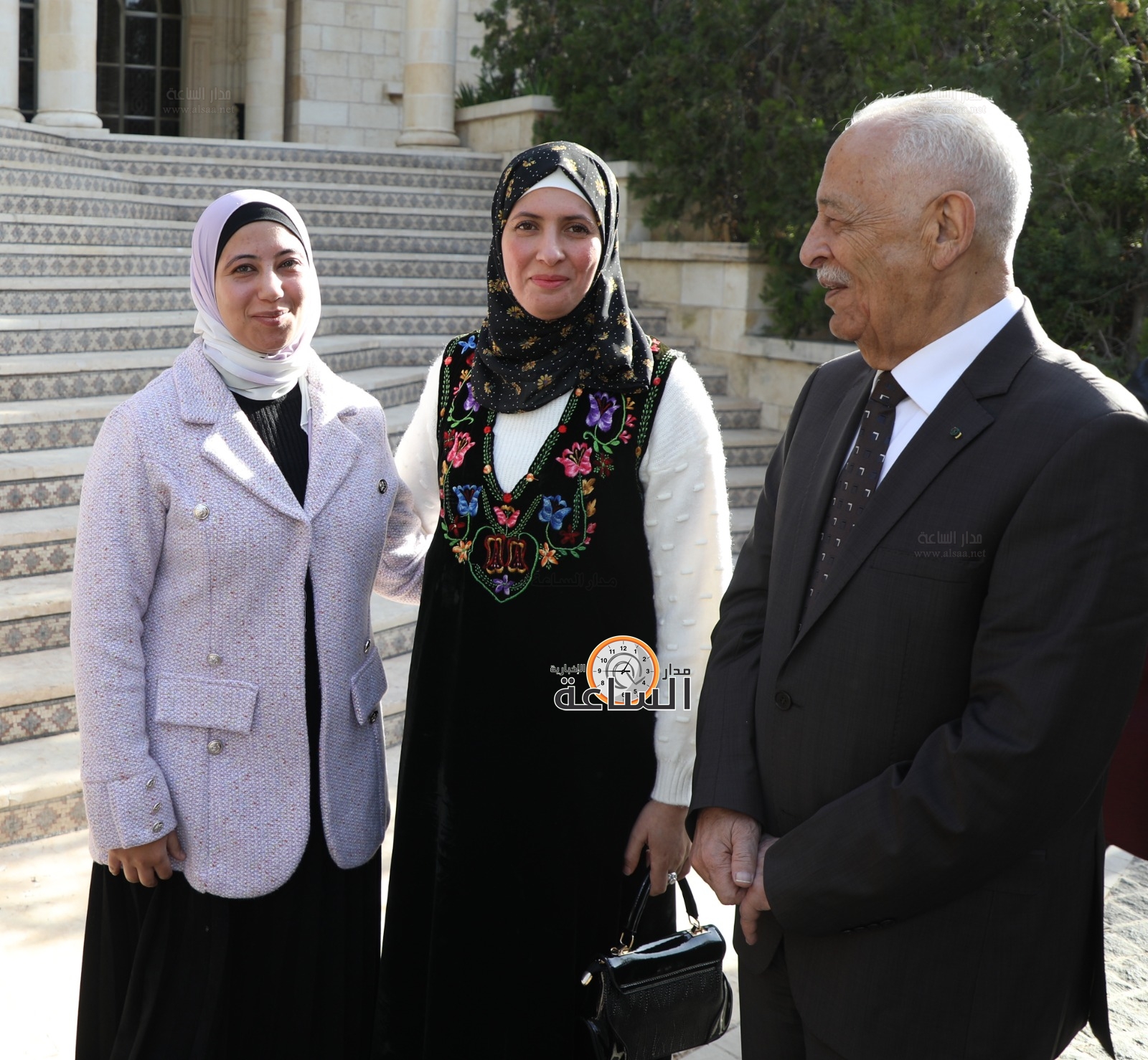 Madar Al-Saa Images 0.777265596843443