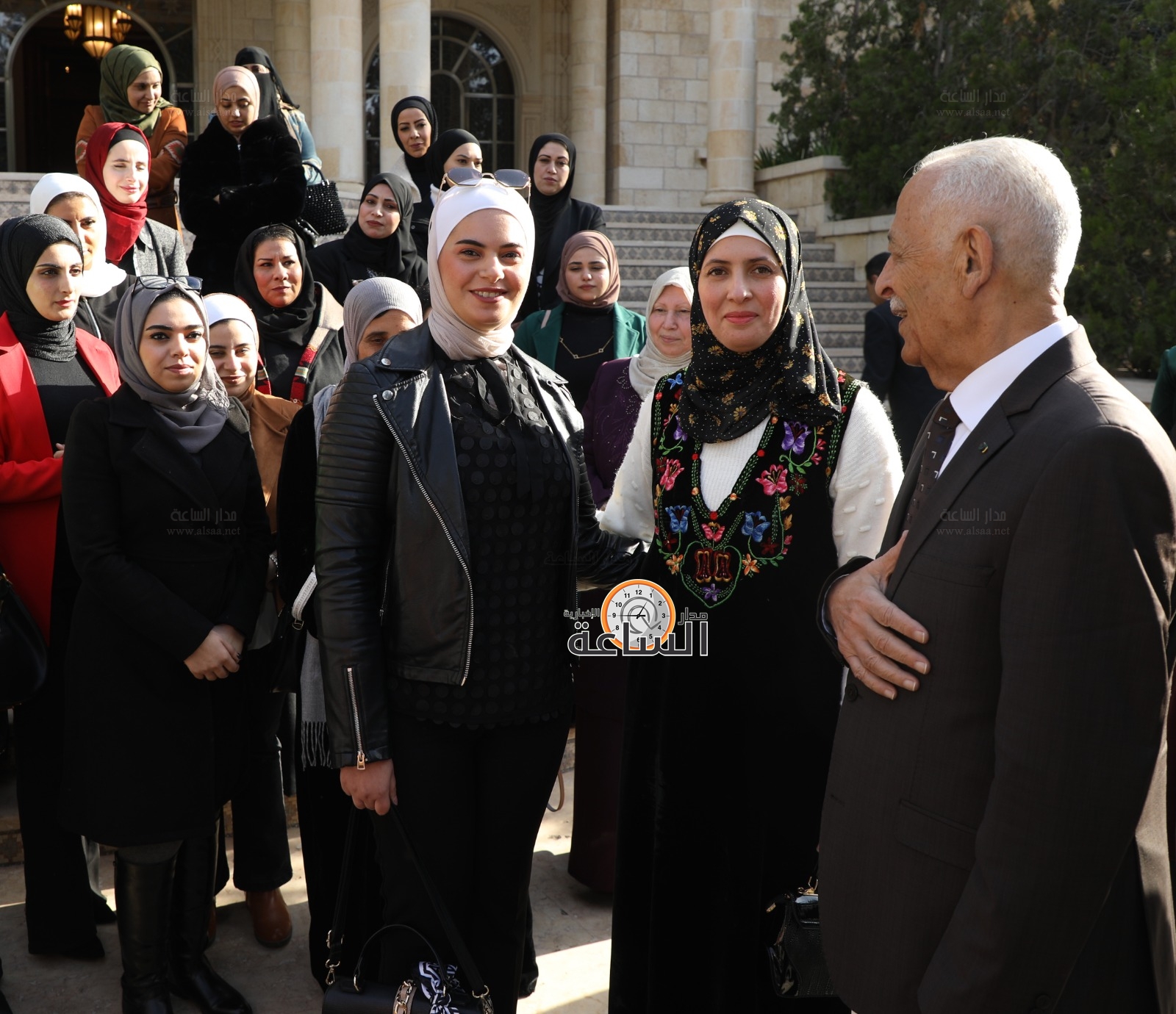 Madar Al-Saa Images 0.05107547288728731