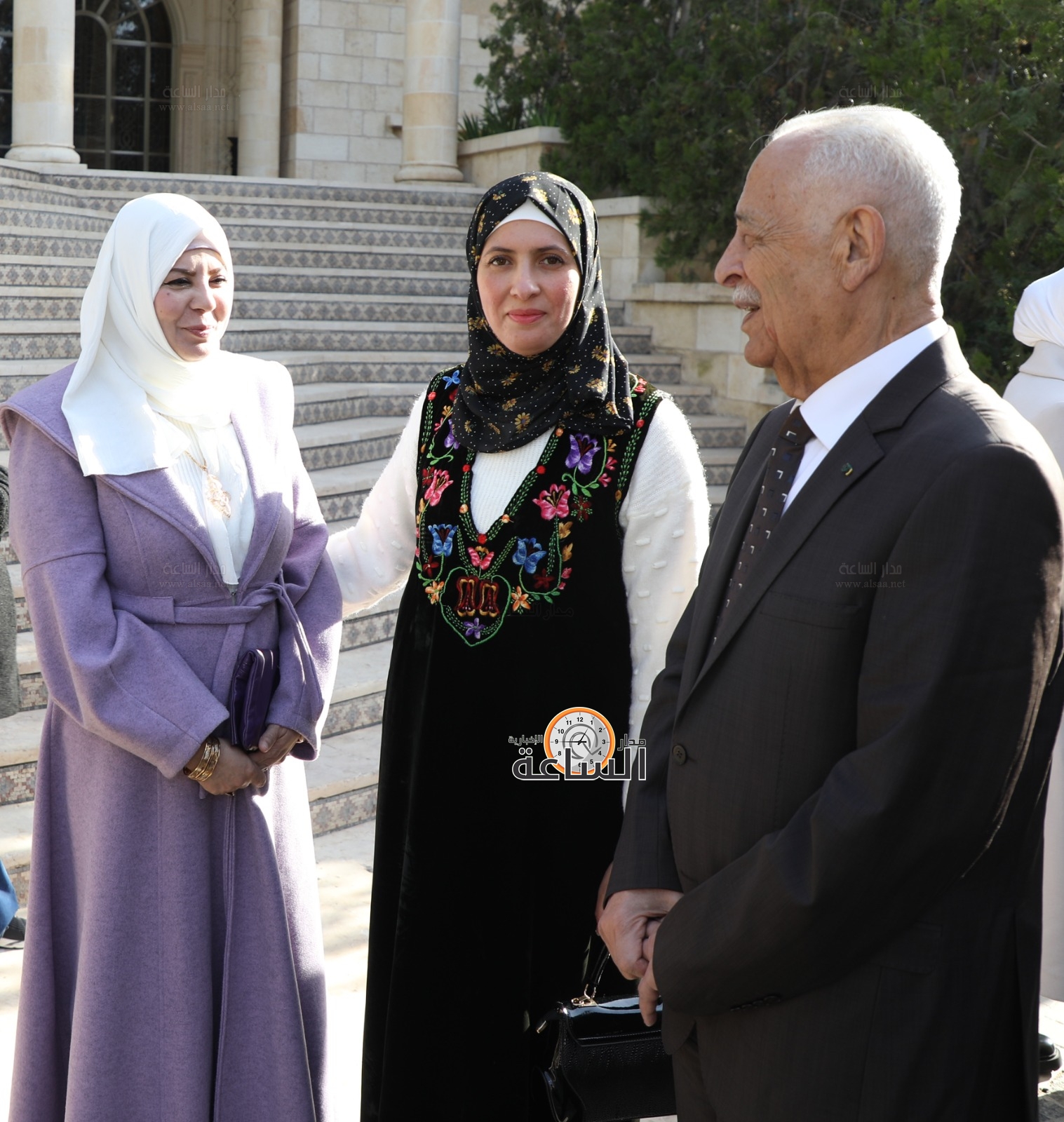 Madar Al-Saa Images 0.944711568838235