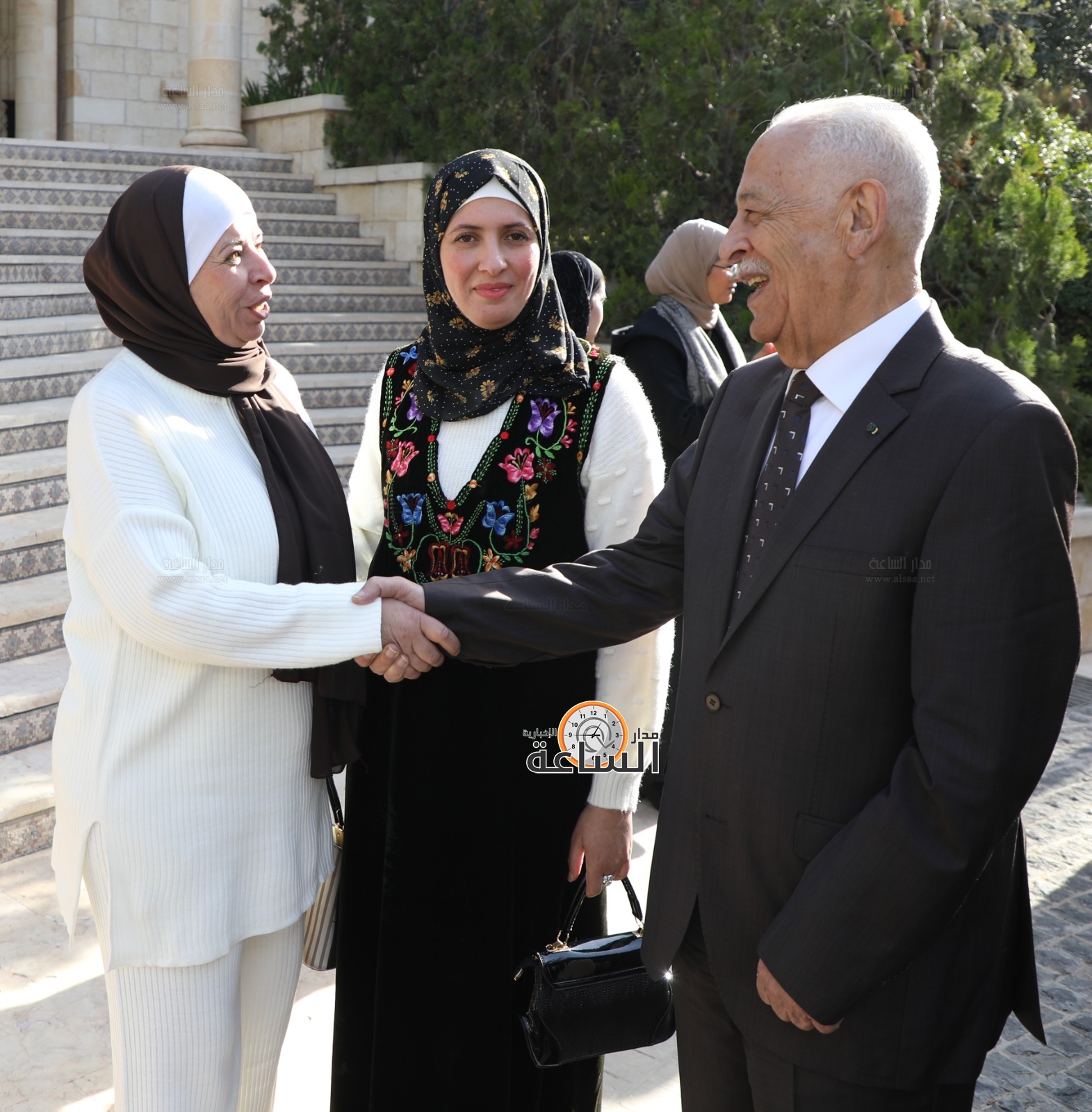 Madar Al-Saa Images 0.6106136668468205