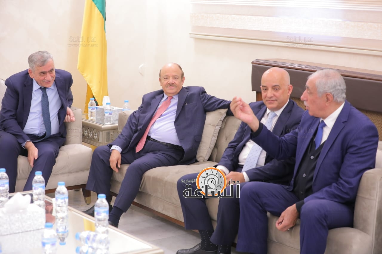 Madar Al-Saa Images 0.4960214644533041