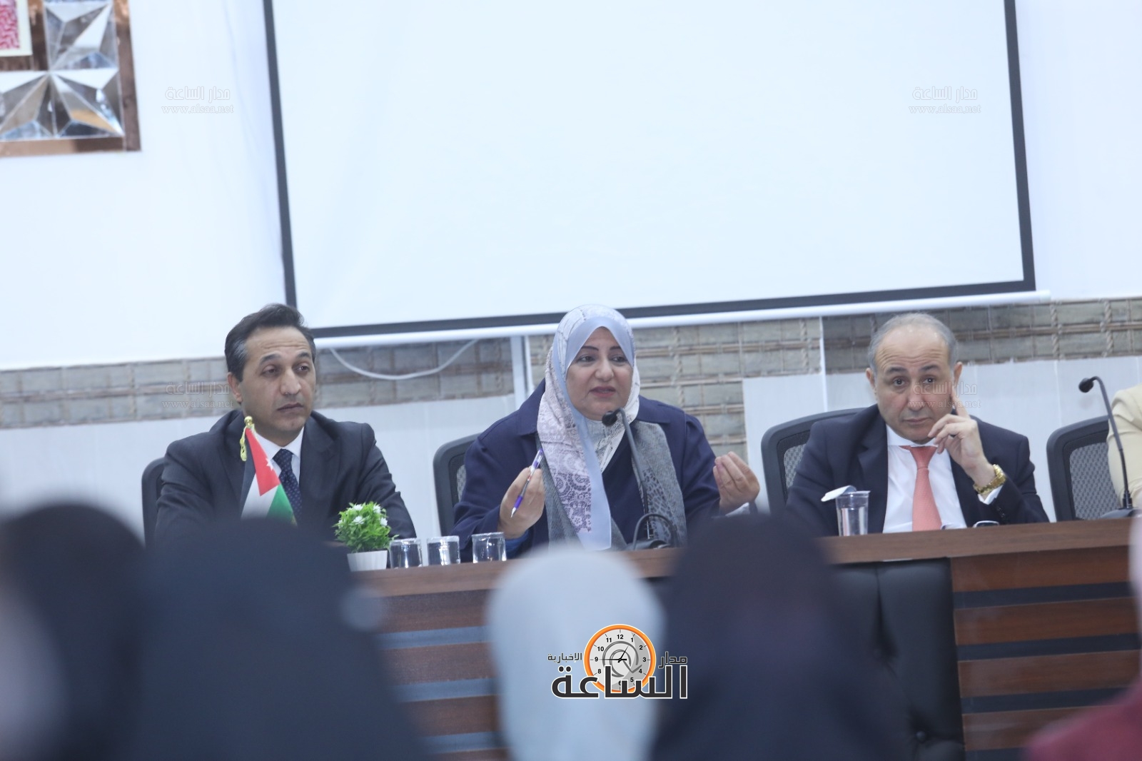 Madar Al-Saa Images 0.24027800301779