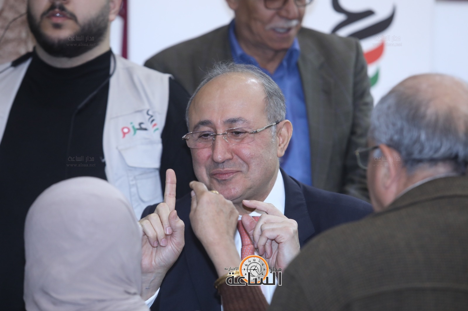 Madar Al-Saa Images 0.418768412723342