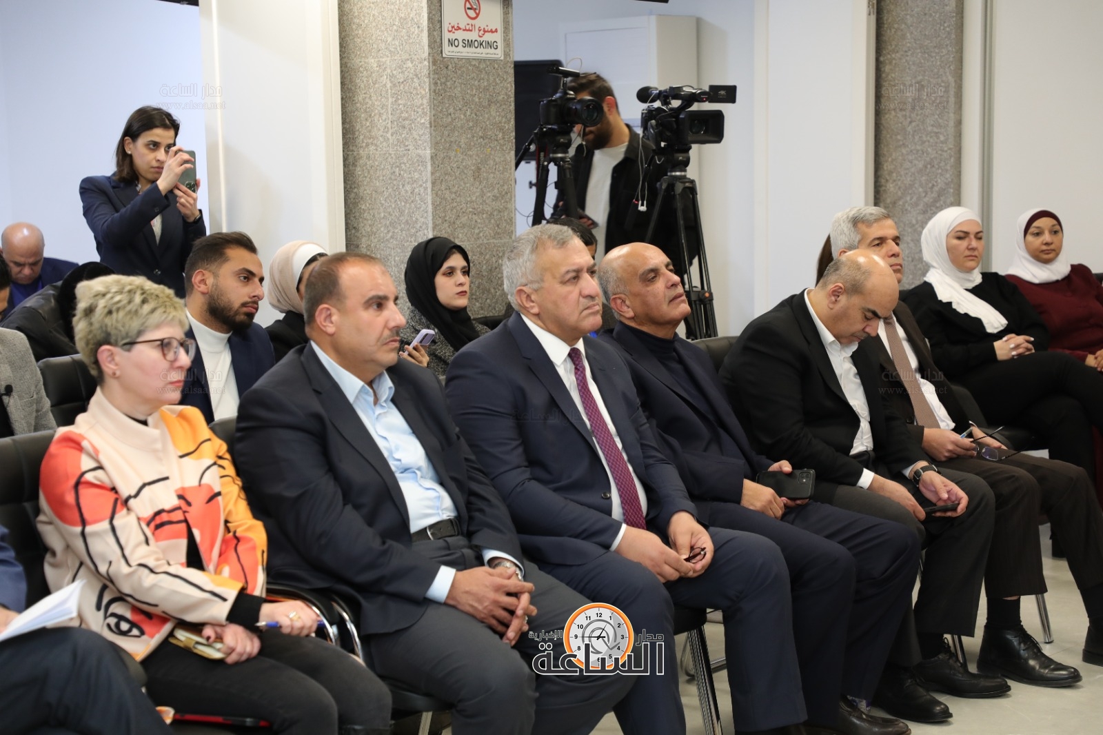 Madar Al-Saa Images 0.06046084138381813