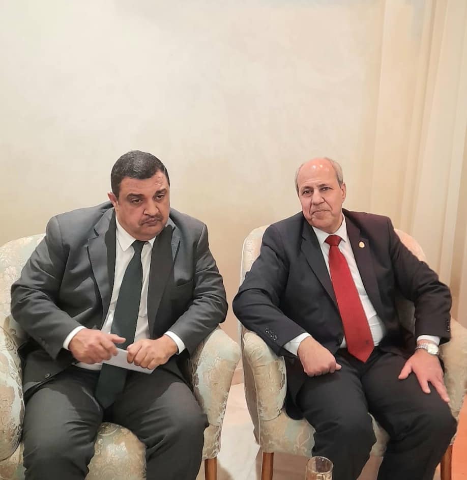 Madar Al-Saa Images 0.4559136212846291