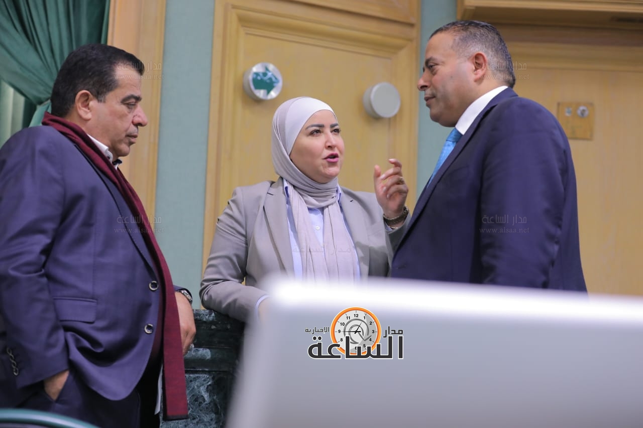 Madar Al-Saa Images 0.9260828254000304