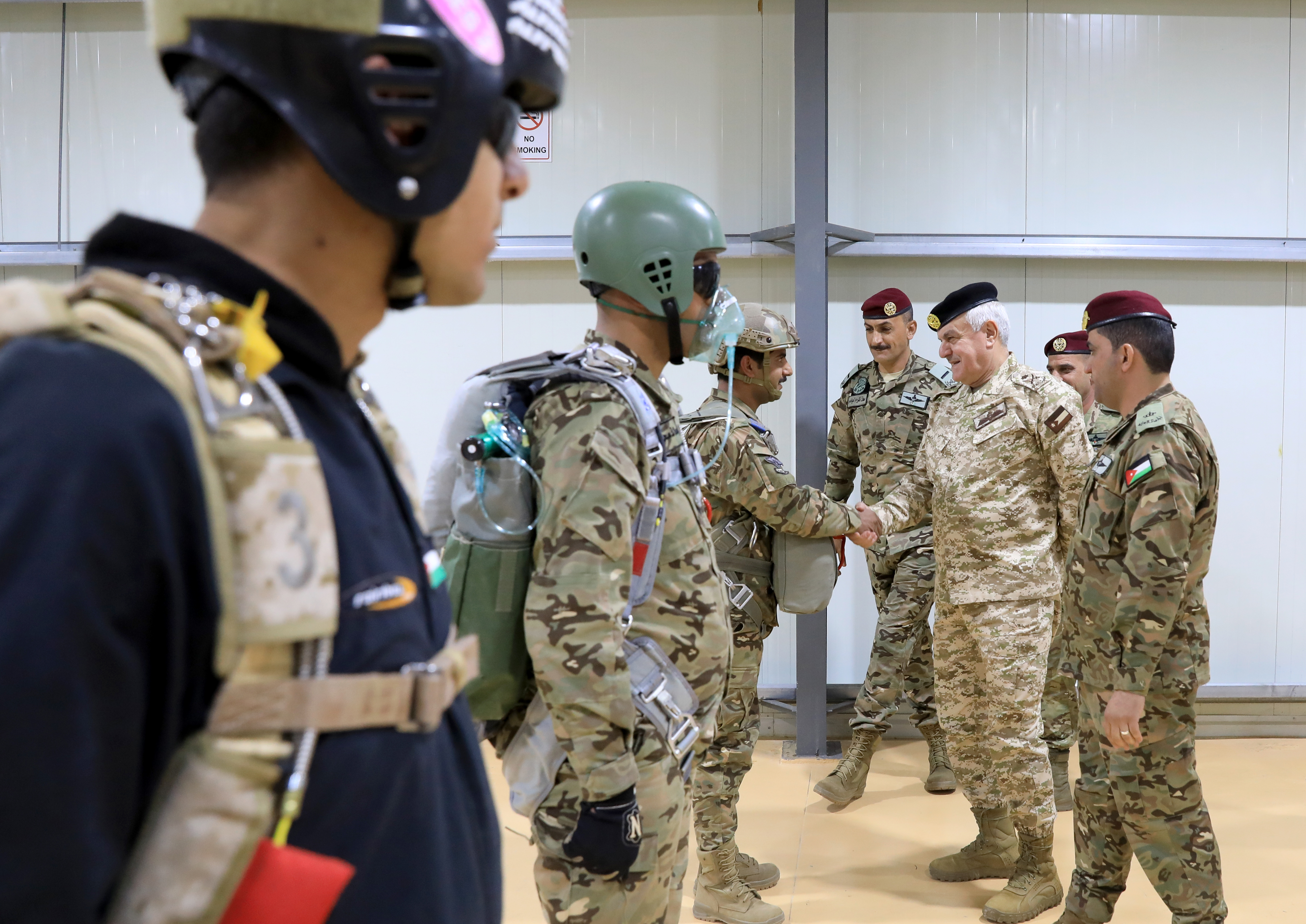 Madar Al-Saa Images 0.5349910613646724