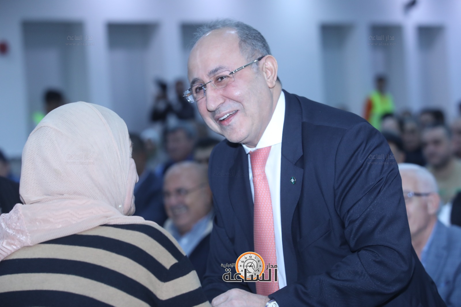 Madar Al-Saa Images 0.9654960813829545