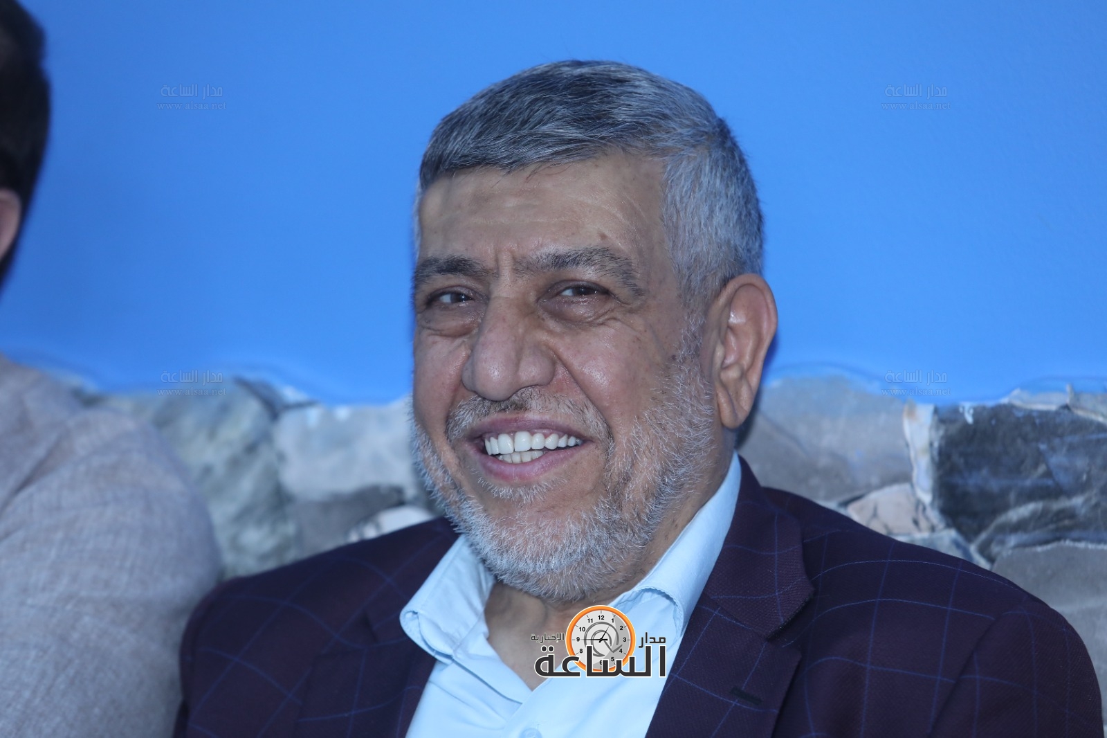 Madar Al-Saa Images 0.017686373411343492