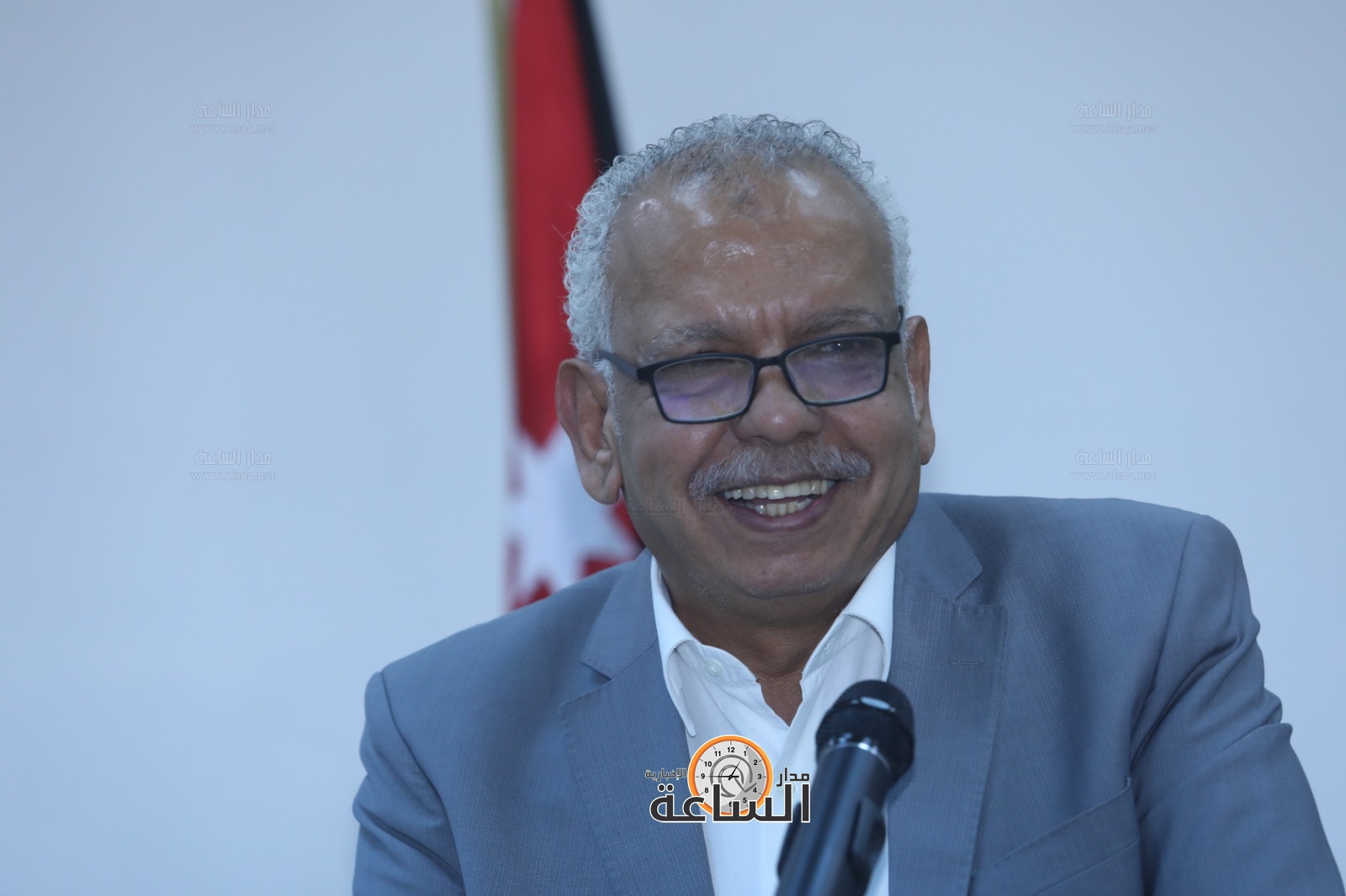 Madar Al-Saa Images 0.8183854546585438