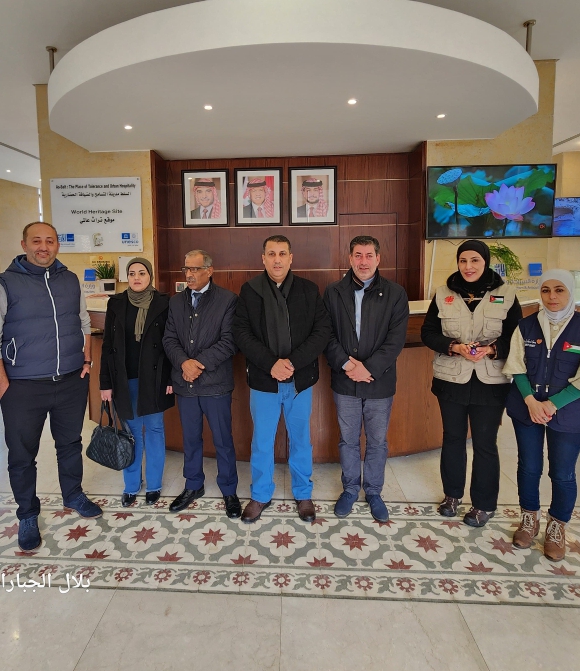 Madar Al-Saa Images 0.3527393080427841