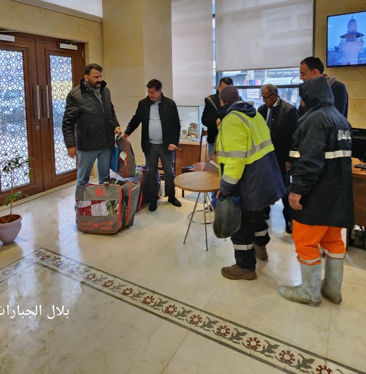 Madar Al-Saa Images 0.8883727854727663