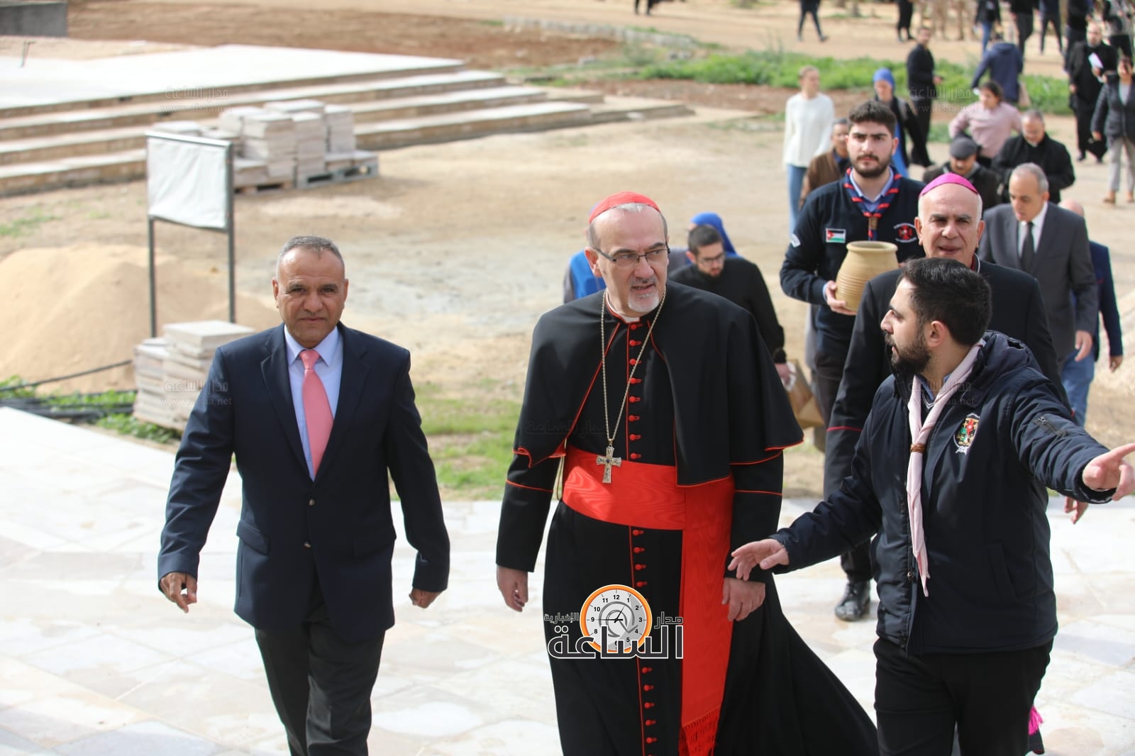 Madar Al-Saa Images 0.017810736021517393