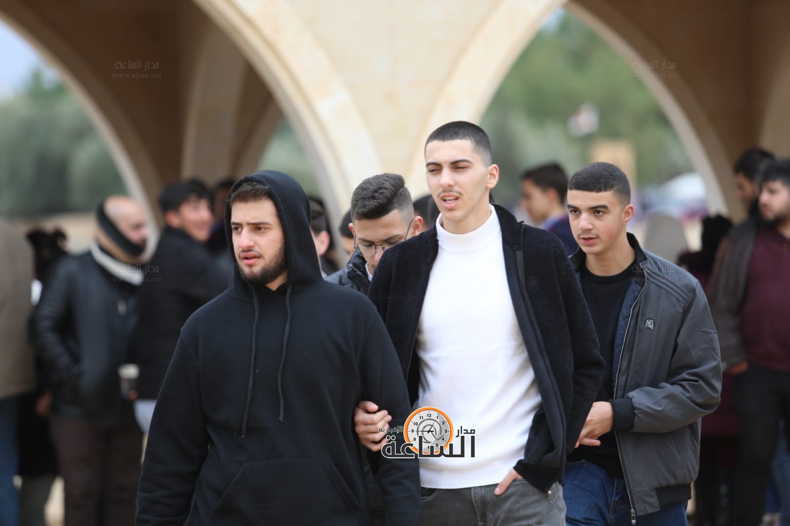 Madar Al-Saa Images 0.8897542980414177