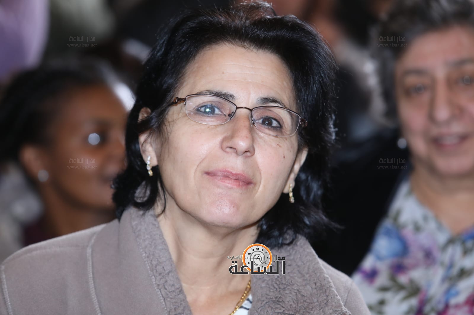 Madar Al-Saa Images 0.3982408980039742