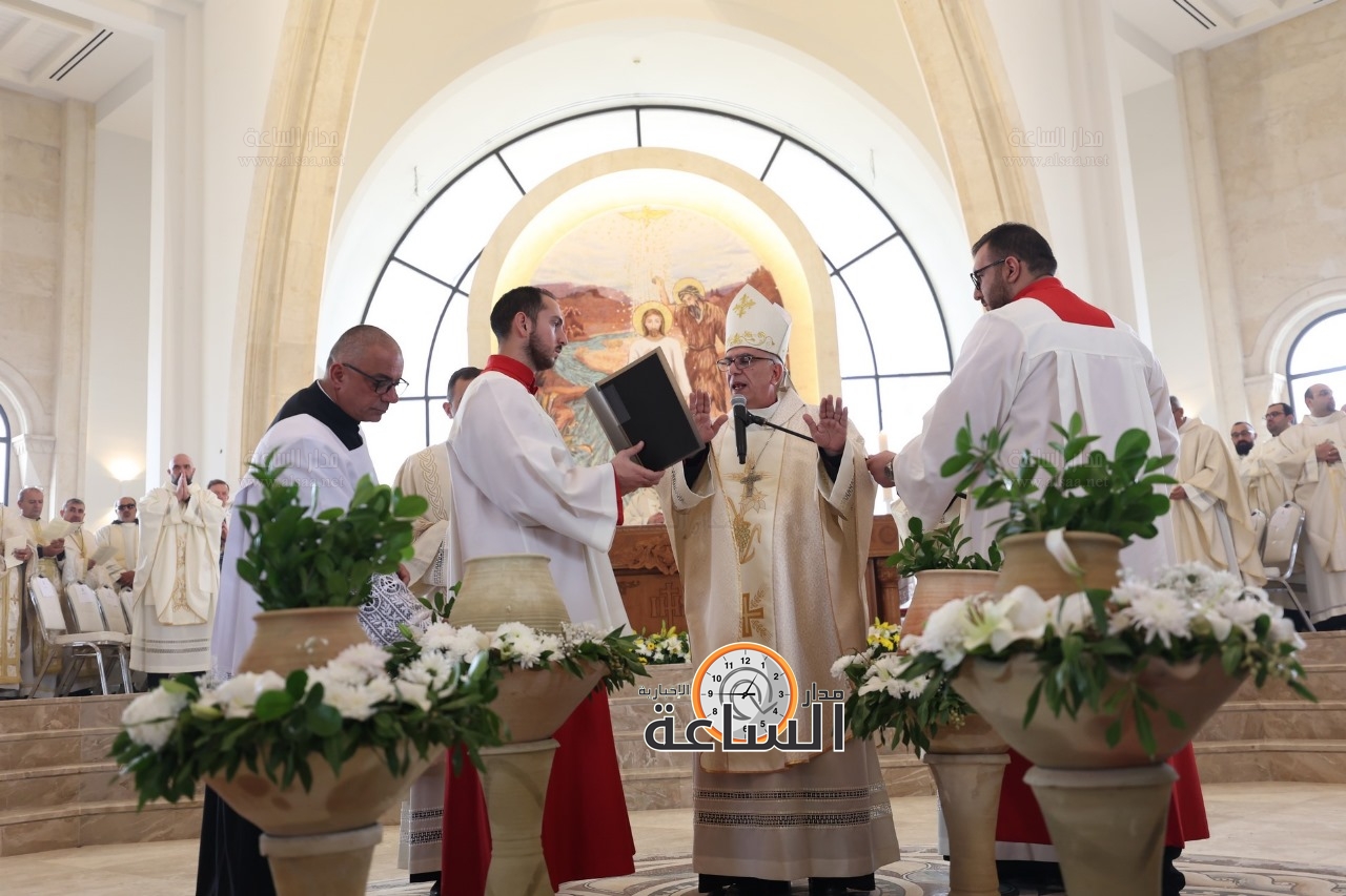 Madar Al-Saa Images 0.46747648133850506