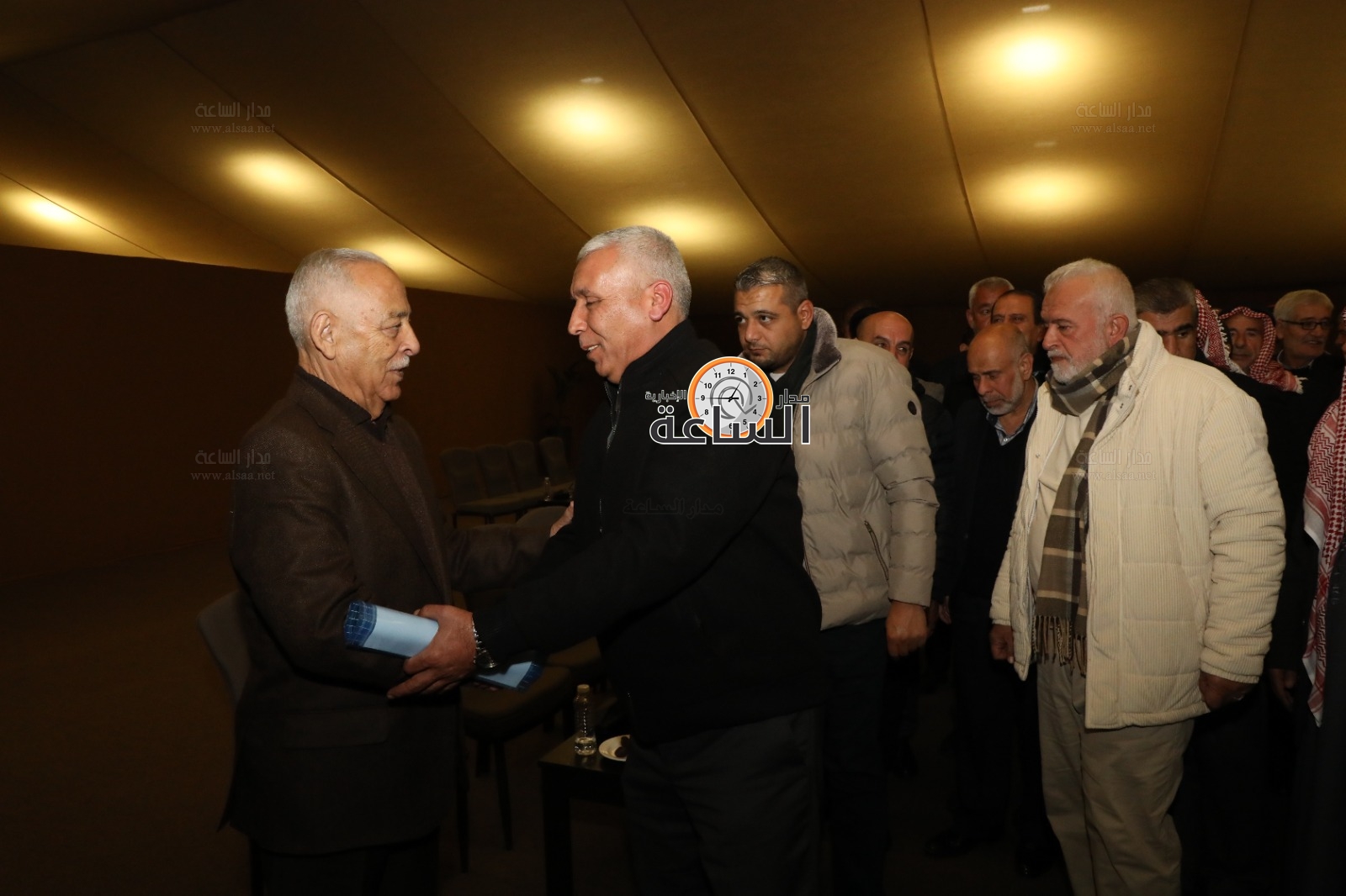 Madar Al-Saa Images 0.724485584169775