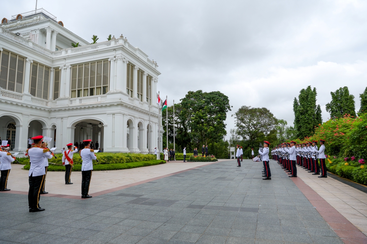 Madar Al-Saa Images 0.3361262559056766