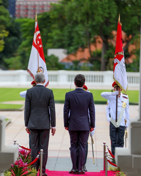 Madar Al-Saa Images 0.44851188244841156