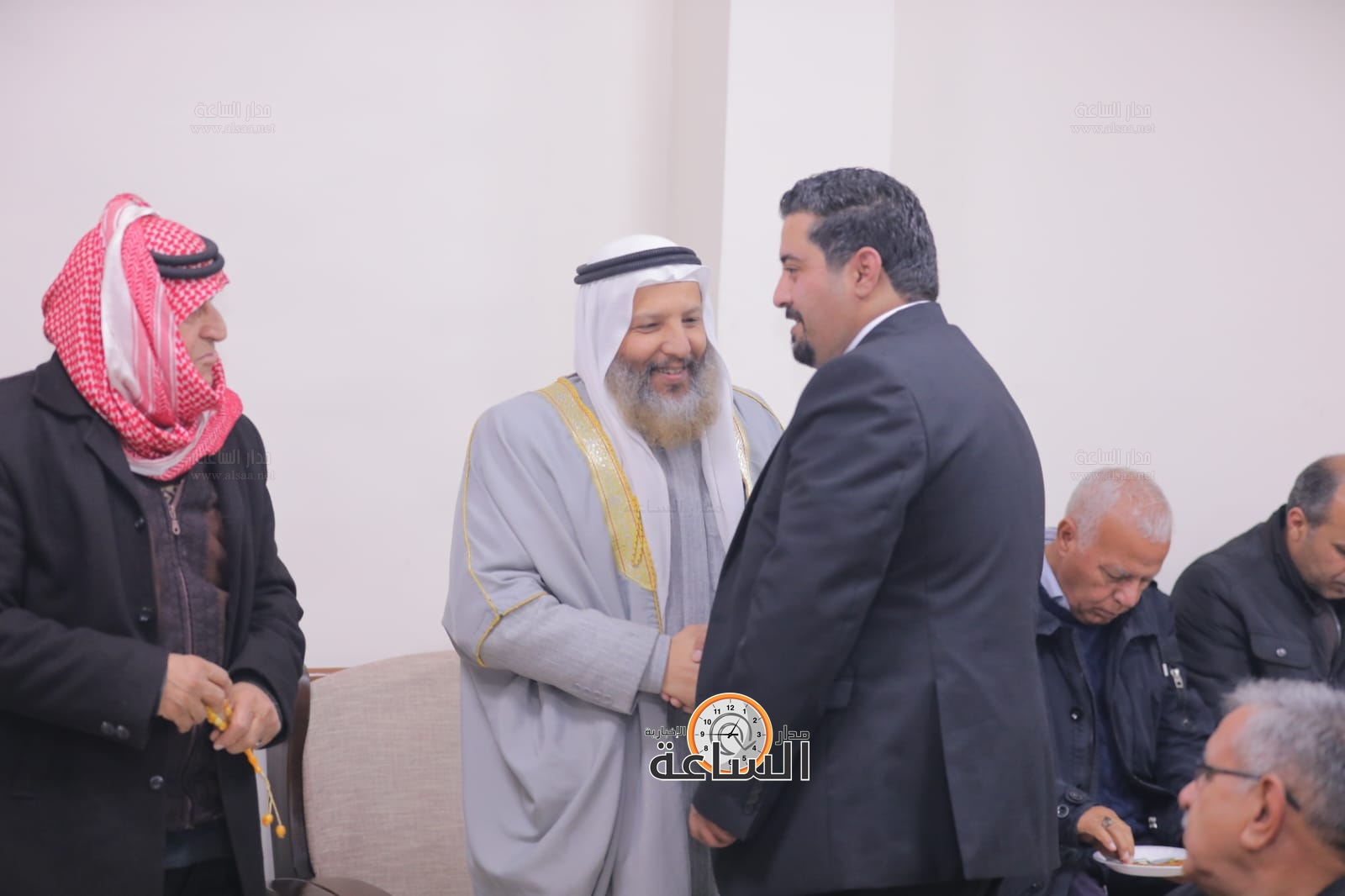 Madar Al-Saa Images 0.10369817849349694