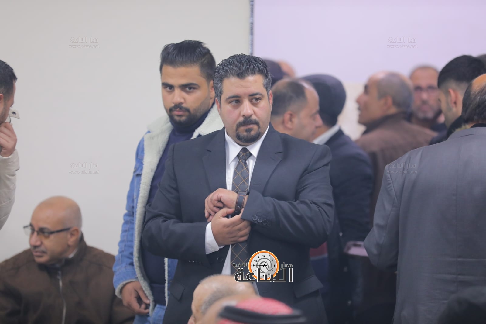 Madar Al-Saa Images 0.23609036736334876