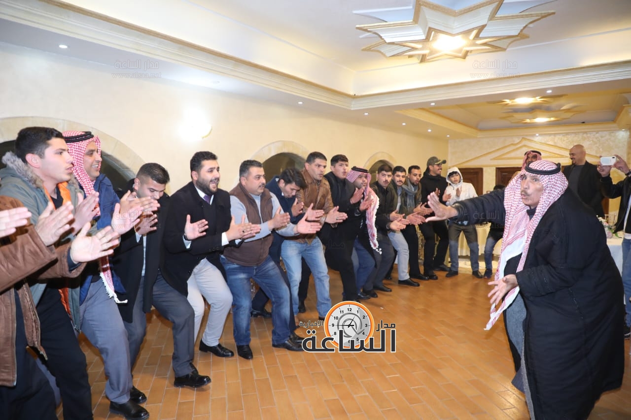 Madar Al-Saa Images 0.8858396115147809