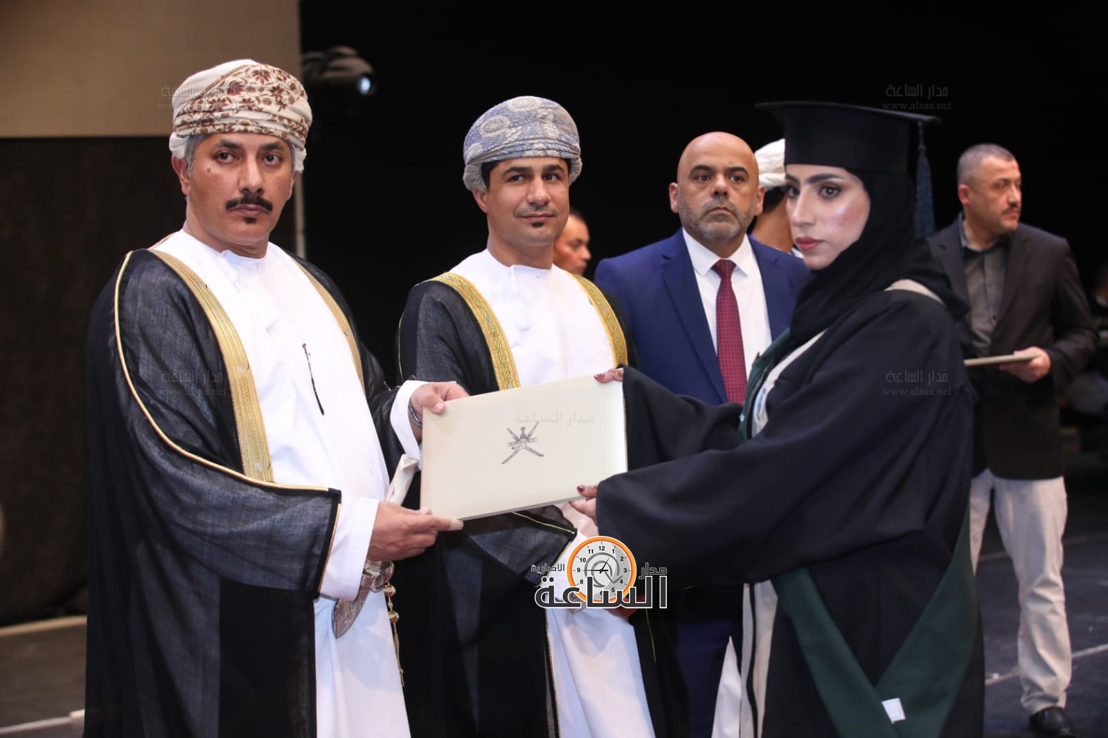 Madar Al-Saa Images 0.6077884360146888