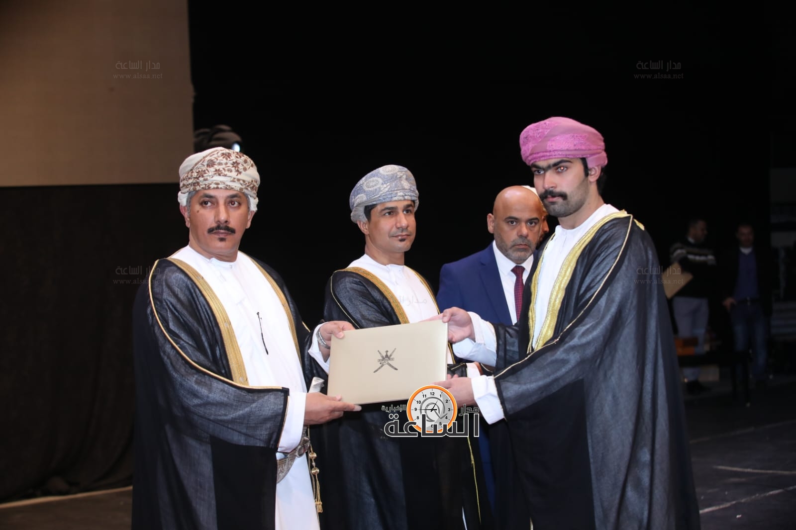 Madar Al-Saa Images 0.3485397897806819