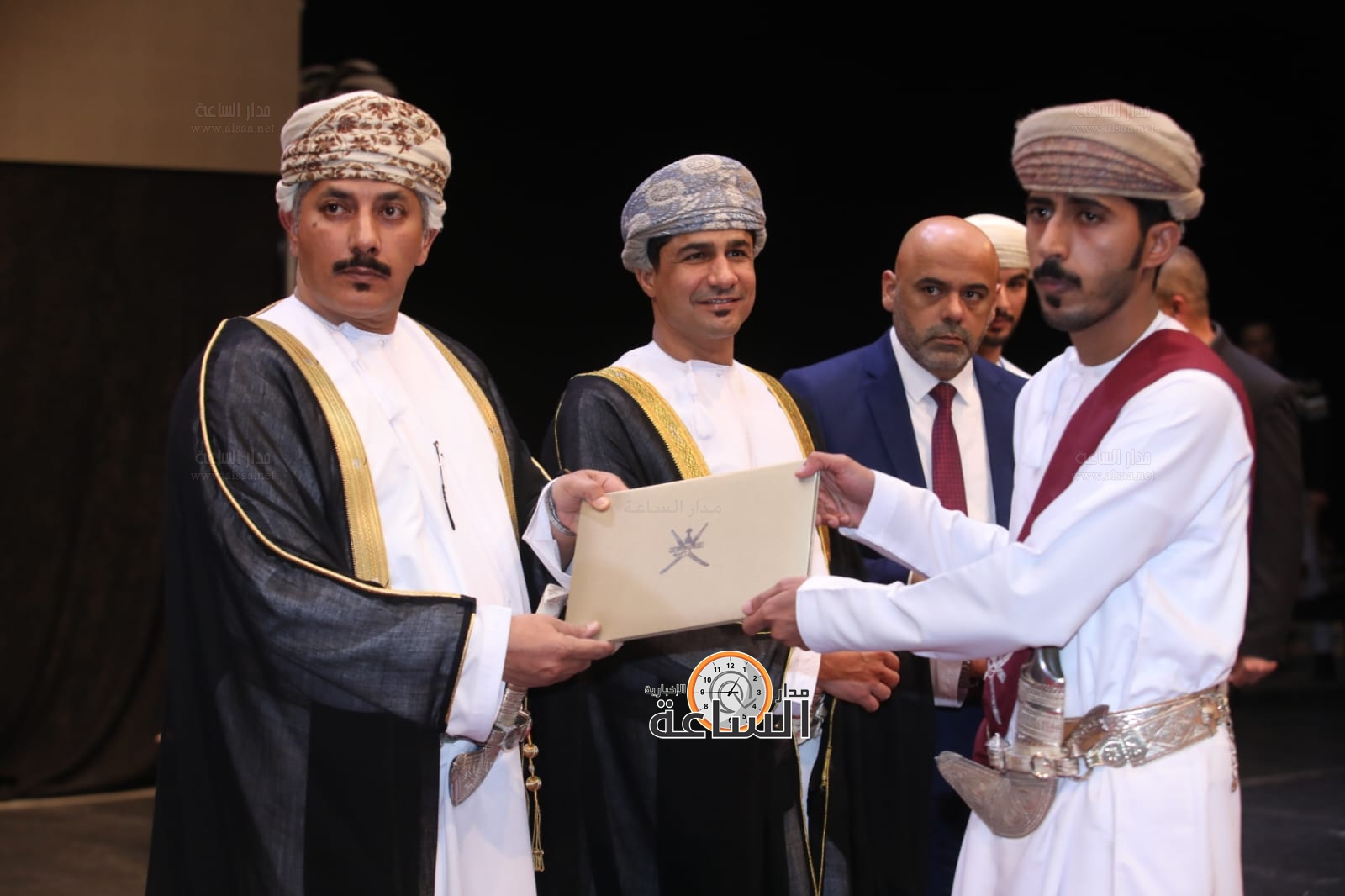 Madar Al-Saa Images 0.32226331317835344