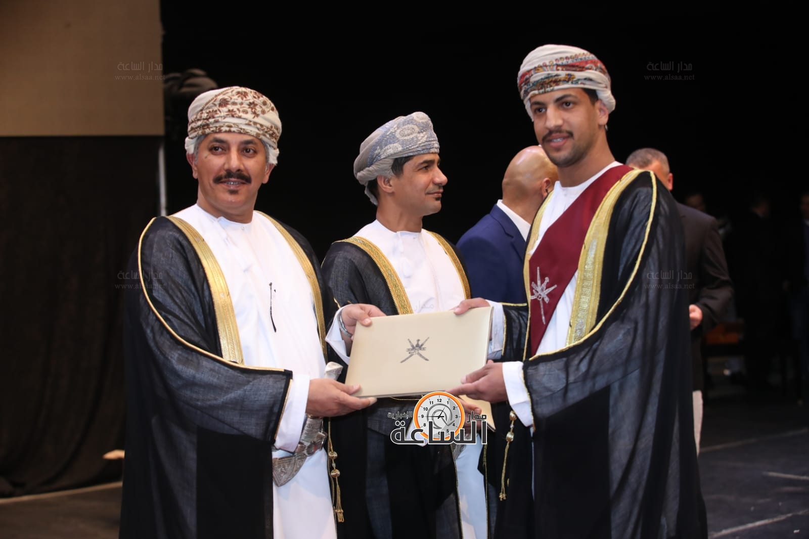 Madar Al-Saa Images 0.39145388943724546