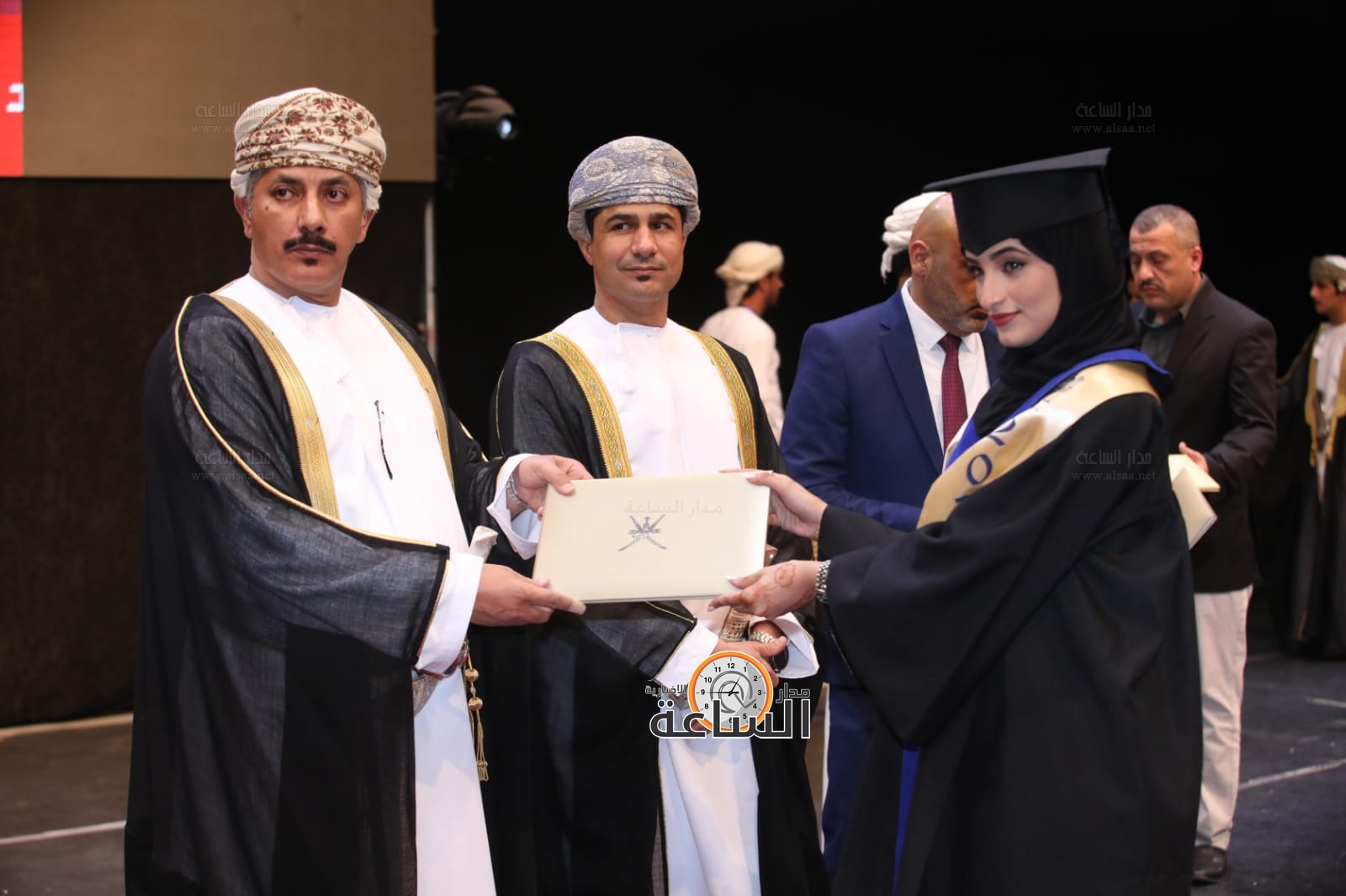 Madar Al-Saa Images 0.8159442024403176