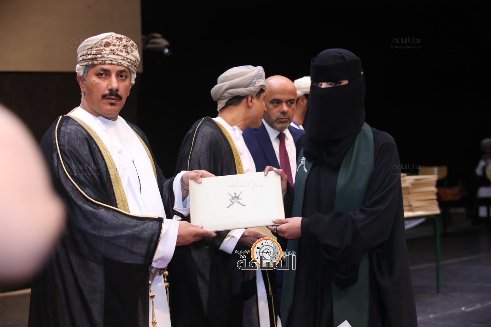 Madar Al-Saa Images 0.4347961928096502