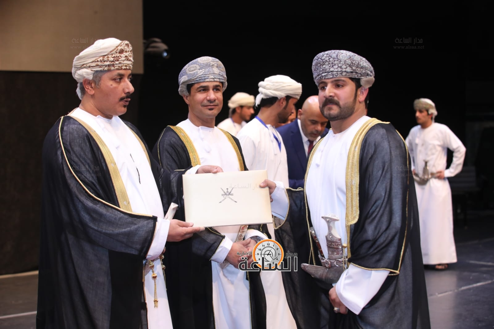 Madar Al-Saa Images 0.2669662377405184